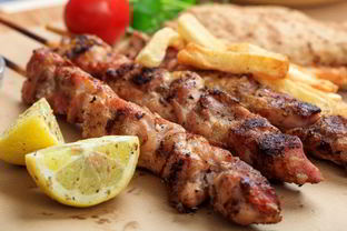 Куриный шашлык в медово-лимонном маринаде