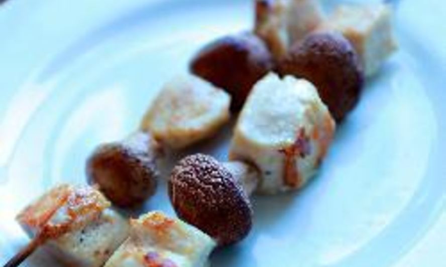Рецепт куриных шашлычков с грибами