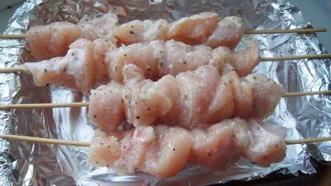 куриные шашлычки в ананасовом маринаде