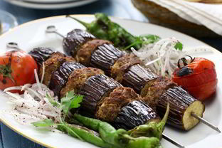 Мясной шашлык с баклажанами