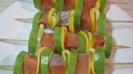 рыбные шашлычки с овощами