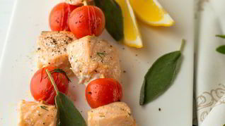 Шашлычки из форели в духовке