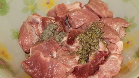 шашлычки из свинины в рукаве