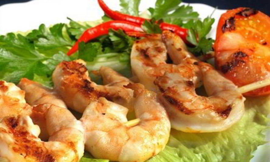 Рецепт шашлыка из креветок с соусом чили