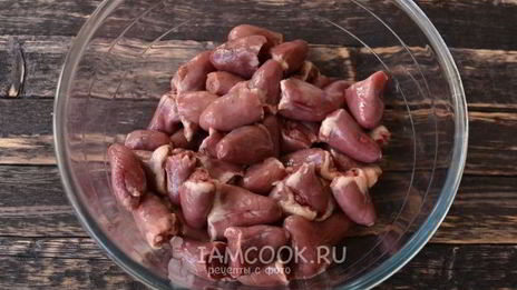 шашлык из куриных сердечек в сметане