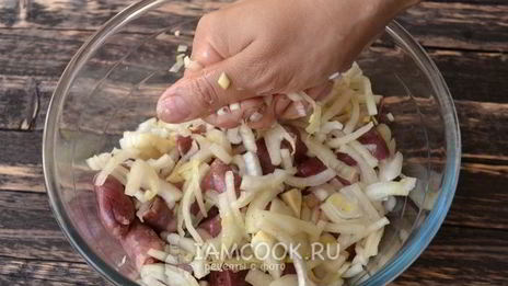 шашлык из куриных сердечек в сметане