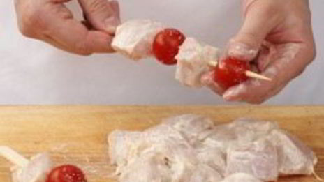шашлык из курицы с помидорами черри
