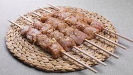 шашлык из курицы в чесночно-луковом маринаде