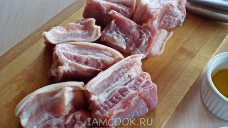 шашлык из свиной грудинки в томатно-соевом маринаде с медом