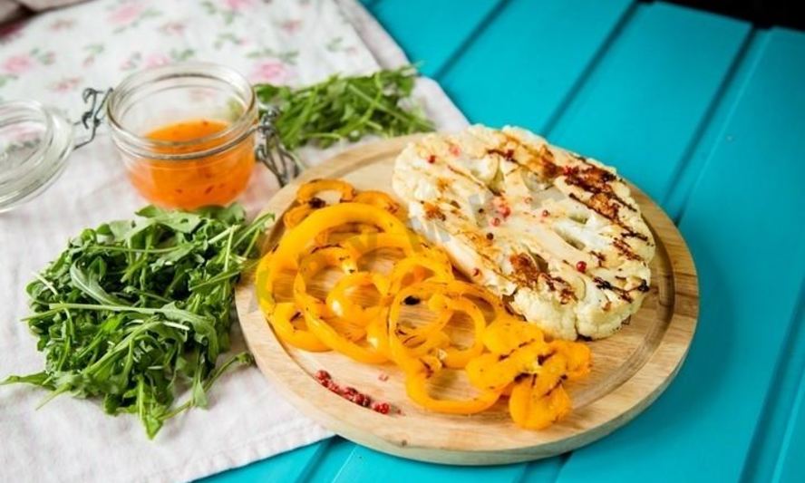 Рецепт стейка из цветной капусты