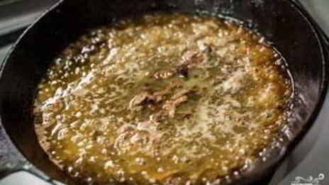 стейк рибай на сковороде