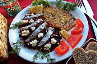 Свекольный гарнир с килечкой