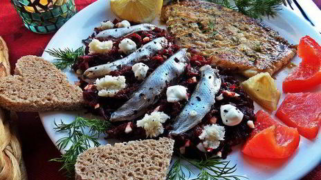 свекольный гарнир с килечкой