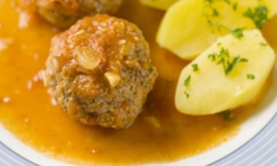 Рецепт тефтелей в томатном соусе