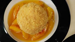 Творожные клецки со сливами