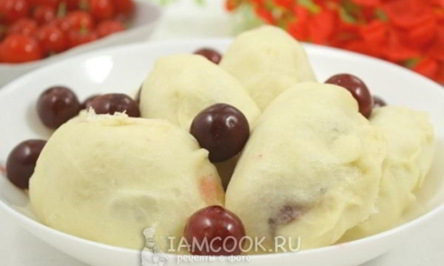 Рецепт вареников с вишней в мультиварке