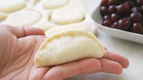 вареники с вишней в мультиварке