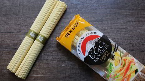 яичная лапша с говядиной и брокколи