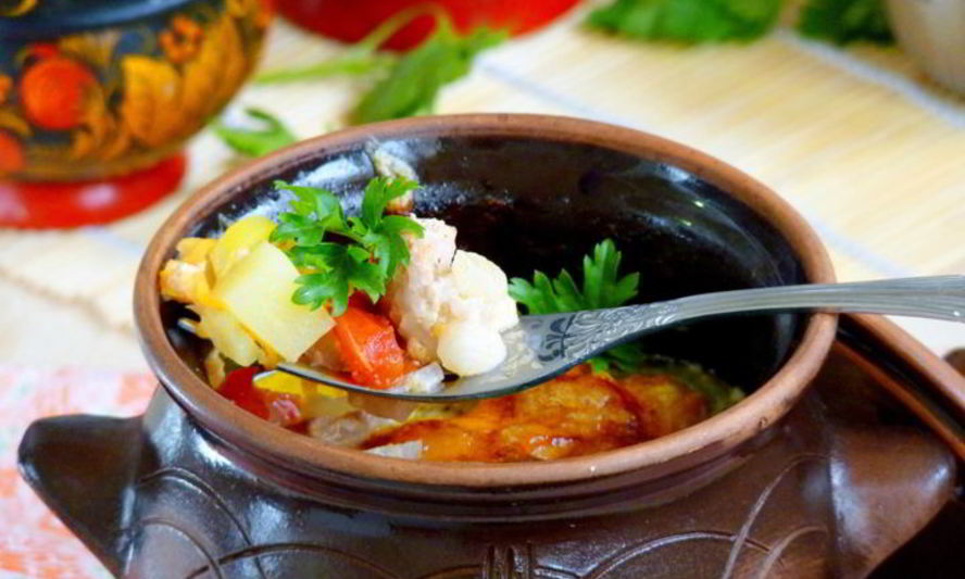 Рецепт жаркого в горшочках