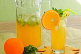 Апельсиновый напиток с мелиссой