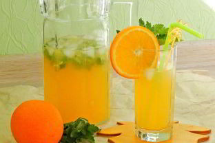 Апельсиновый напиток с мелиссой