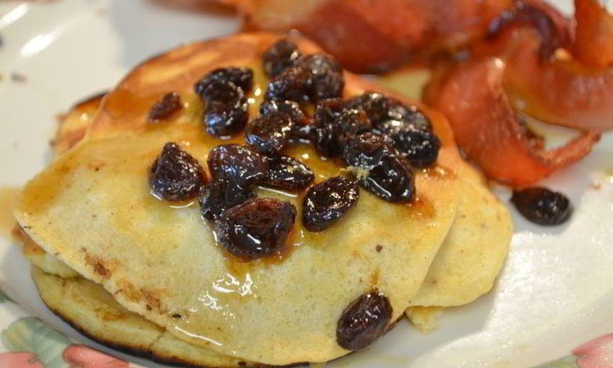 Рецепт блинчиков с сиропом из изюма