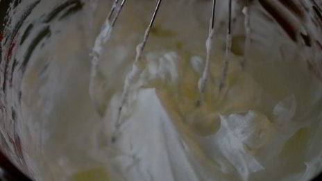 блинчики с сиропом из изюма