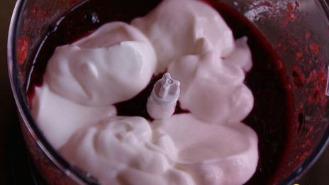 чернично-клубничный коктейль