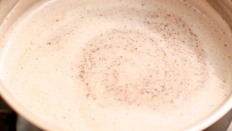 горячий банановый коктейль с шоколадом