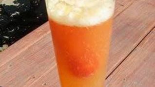 Клубничный замороженный напиток