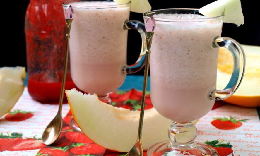 Рецепт дынно-клубничного коктейль