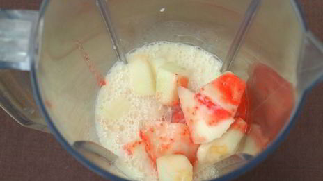 дынно-клубничный коктейль