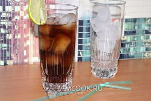 Коктейль ром кола