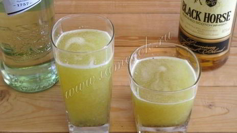 коктейль из киви и винограда