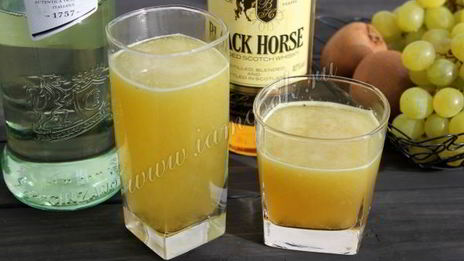 коктейль из киви и винограда