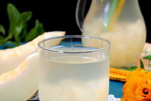 Напиток из дыни с лаймом