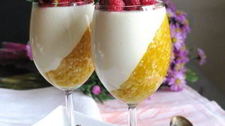 Панна котта с тыквенно-злаковым коктейлем