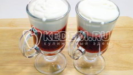 брусничный смузи со сливками