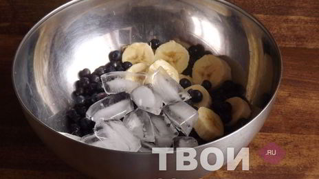 чернично-банановый смузи