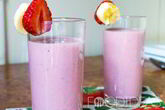 Клубнично-банановый смузи