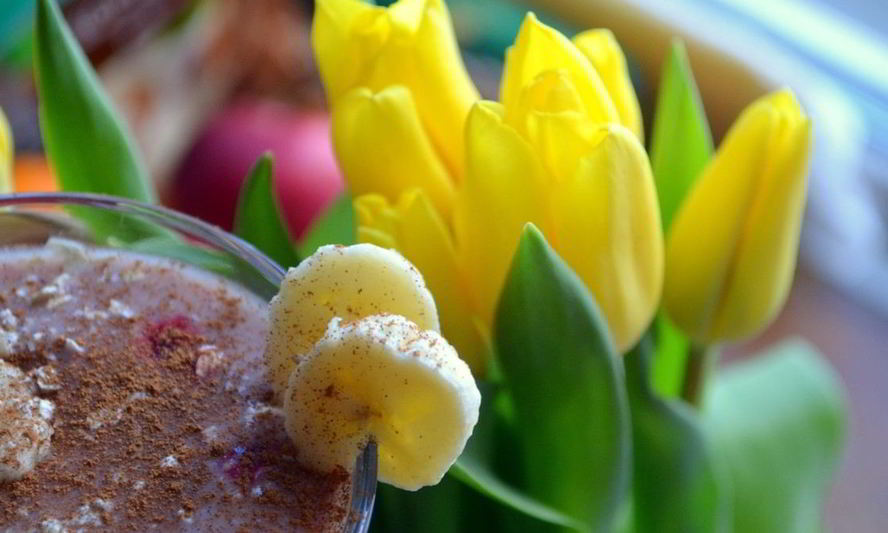 Рецепт смузей с бананом и малиной