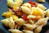 Макаронный салат со сладким перцем