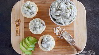 Паштетный салат из авокадо и риса