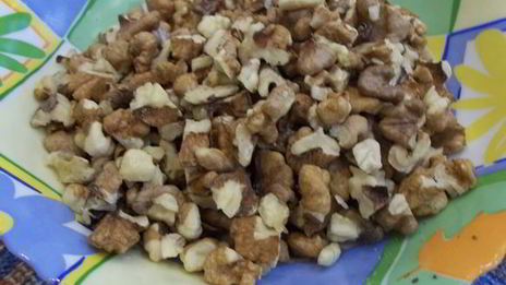 салат из граната и грецких орехов