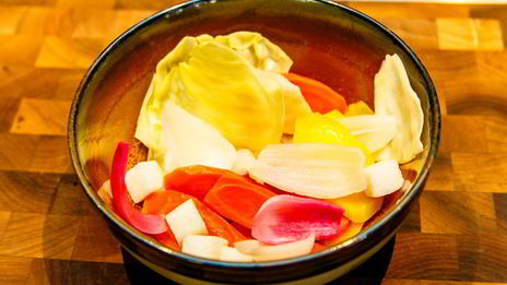 салат из маринованных овощей