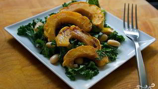 Салат из сквоша, кале и фасоли