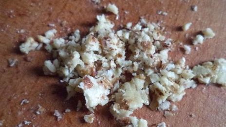 салат из свеклы с чесноком и грецким орехом