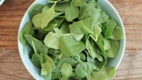 салат из жареных грибов