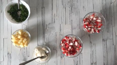 салат крабовые палочки сыр чеснок