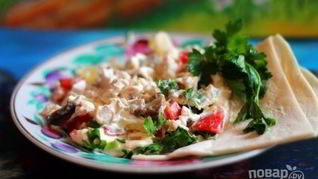 Салат Курица с ананасами